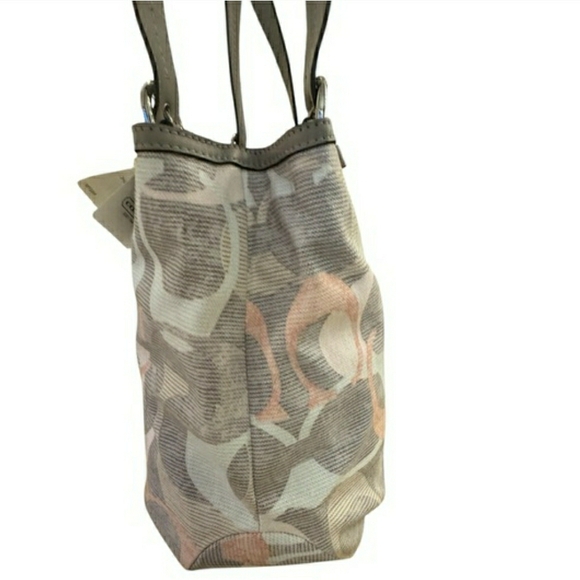 NWT! Coach Soho Signature Optic Linen North South Tote (Retail $378) - Picture 4 of 16